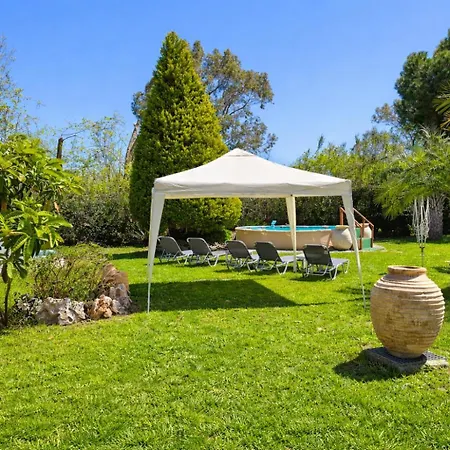 컨트리하우스 Cozydama Family Retreat - Pool & Garden Koskinou (Rhodes)